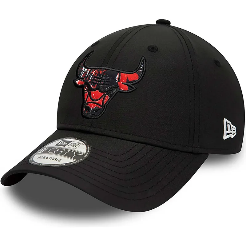 shapka-izvita-cherna-reguliruem-9forty-print-infill-na-chicago-bulls-nba-ot-new-era