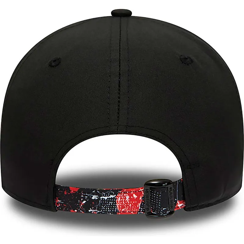 shapka-izvita-cherna-reguliruem-9forty-print-infill-na-chicago-bulls-nba-ot-new-era