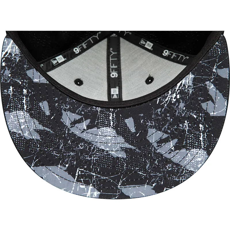 shapka-ploska-cherna-snapbek-9fifty-print-infill-na-brooklyn-nets-nba-ot-new-era