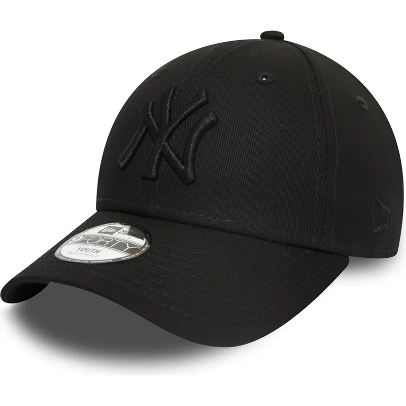 sort-justerbar-buet-kasket-til-born-med-sort-logo-9forty-league-essential-fra-new-york-yankees-mlb-fra-new-era
