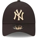 shapka-izvita-cherna-reguliruem-9forty-league-essential-na-new-york-yankees-mlb-ot-new-era