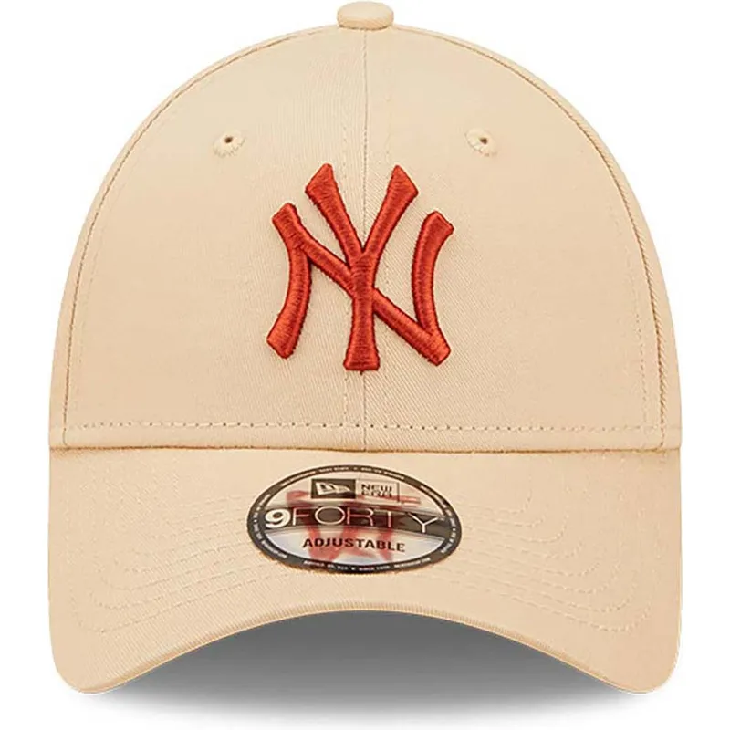 shapka-izvita-bezhov-reguliruem-9forty-league-essential-na-new-york-yankees-mlb-ot-new-era