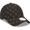 shapka-izvita-cherna-reguliruem-9forty-monogram-na-new-york-yankees-mlb-ot-new-era