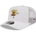 shapka-izvita-shapka-traker-byala-snapbek-a-frame-na-bob-esponja-ot-new-era
