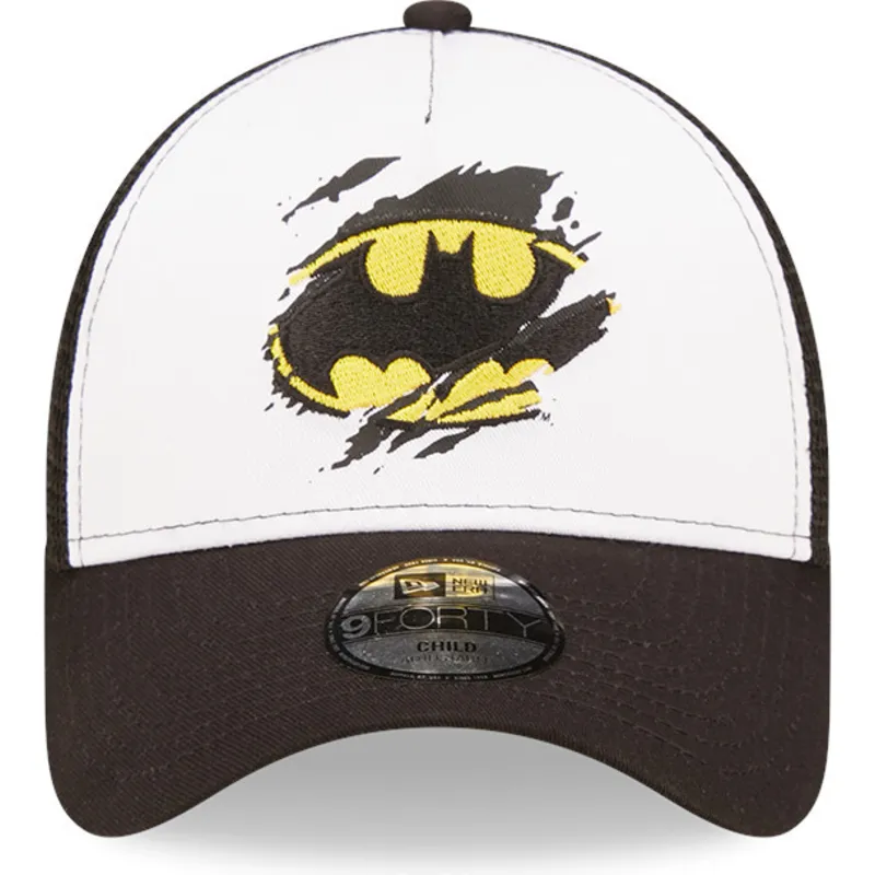 shapka-izvita-traker-cherna-snapbek-za-deca-a-frame-na-batman-dc-comics-ot-new-era