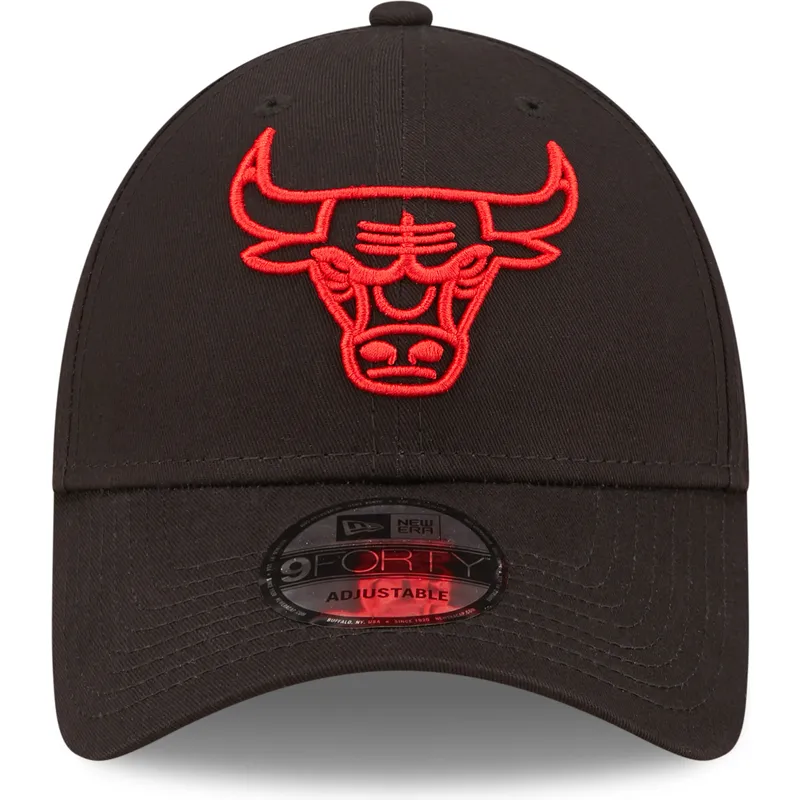 shapka-izvita-cherna-reguliruem-9forty-neon-outline-na-chicago-bulls-nba-ot-new-era shapka-izvita-cherna-reguliruem-9forty-neon-outline-na-chicago-bulls-nba-ot-new-era