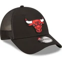 shapka-izvita-traker-cherna-reguliruem-a-frame-home-field-na-chicago-bulls-nba-ot-new-era