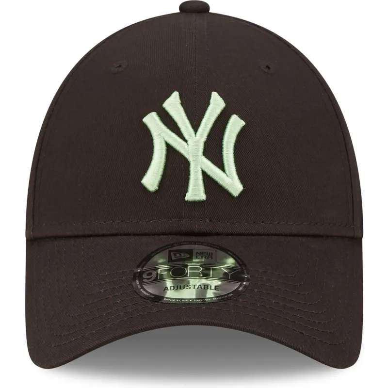 shapka-izvita-cherna-reguliruem-9forty-league-essential-na-new-york-yankees-mlb-ot-new-era