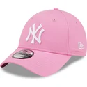 shapka-izvita-roza-reguliruem-9forty-league-essential-na-new-york-yankees-mlb-ot-new-era