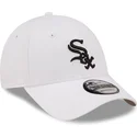 shapka-izvita-byala-reguliruema-cheren-9forty-league-essential-na-chicago-white-sox-mlb-ot-new-era