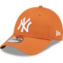 shapka-izvita-oranzhev-reguliruem-9forty-league-essential-na-new-york-yankees-mlb-ot-new-era
