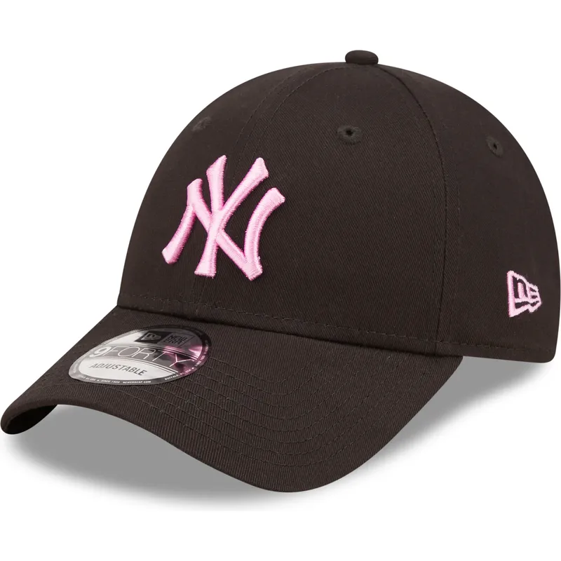 shapka-izvita-cherna-reguliruem-rosa-9forty-league-essential-na-new-york-yankees-mlb-ot-new-era shapka-izvita-cherna-reguliruem-rosa-9forty-league-essential-na-new-york-yankees-mlb-ot-new-era