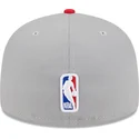 graue-und-rote-anliegende-flat-cap-59fifty-draft-edition-2023-der-chicago-bulls-nba-von-new-era
