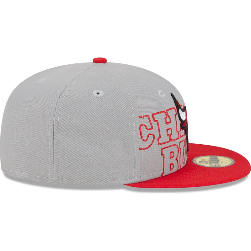 shapka-ploska-siv-reguliruema-59fifty-draft-edition-2023-na-chicago-bulls-nba-ot-new-era