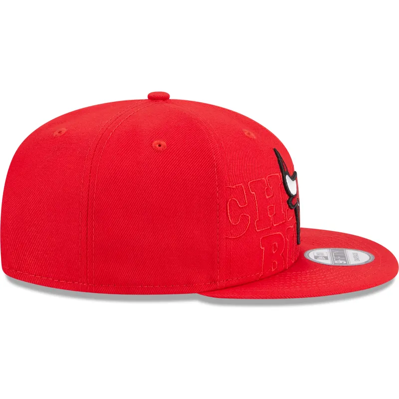 shapka-ploska-chervena-snapbek-9fifty-draft-edition-2023-na-chicago-bulls-nba-ot-new-era shapka-ploska-chervena-snapbek-9fifty-draft-edition-2023-na-chicago-bulls-nba-ot-new-era