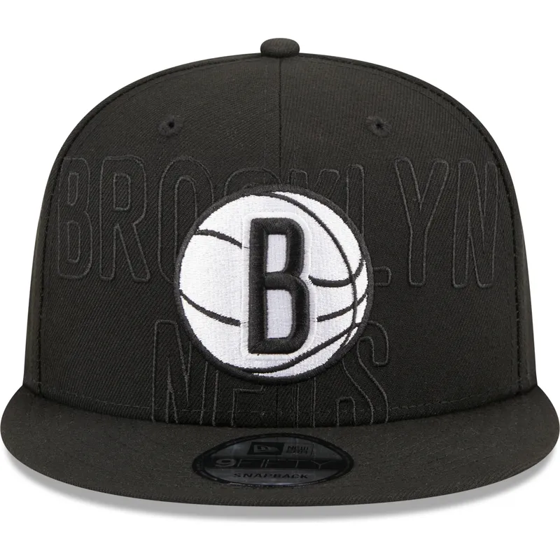 shapka-ploska-cherna-snapbek-9fifty-draft-edition-2023-na-brooklyn-nets-nba-ot-new-era