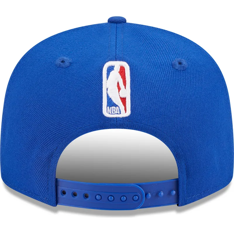 shapka-ploska-sinya-snapbek-9fifty-draft-edition-2023-na-new-york-knicks-nba-ot-new-era