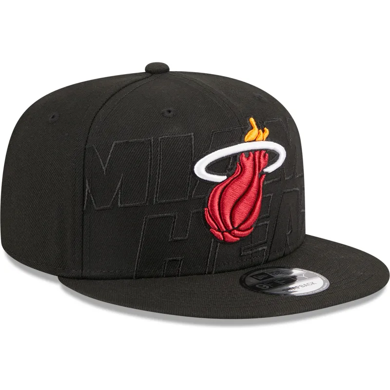 shapka-ploska-cherna-snapbek-9fifty-draft-edition-2023-na-miami-heat-nba-ot-new-era