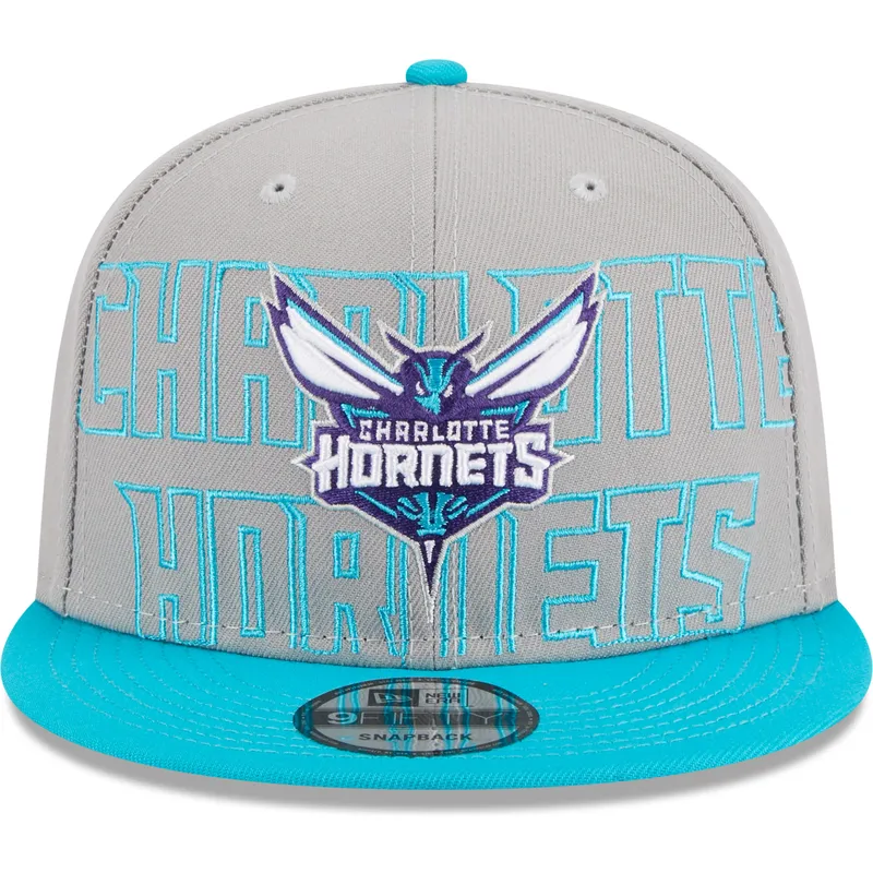shapka-ploska-siv-snapbek-9fifty-draft-edition-2023-na-charlotte-hornets-nba-ot-new-era