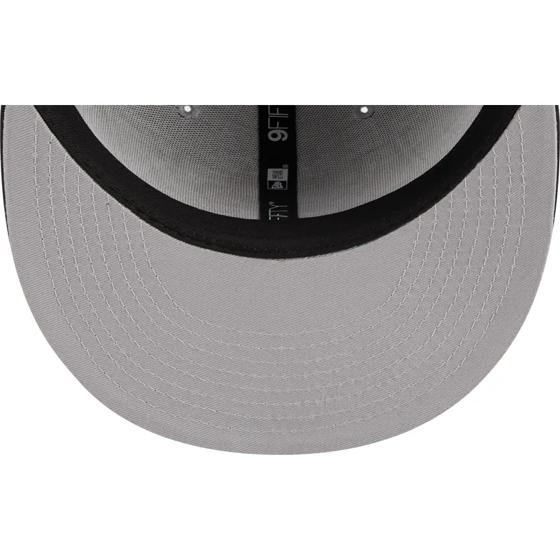 shapka-ploska-siv-snapbek-9fifty-draft-edition-2023-na-miami-heat-nba-ot-new-era