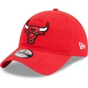 shapka-izvita-chervena-reguliruem-9twenty-draft-edition-2023-na-chicago-bulls-nba-ot-new-era