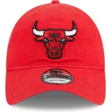 shapka-izvita-chervena-reguliruem-9twenty-draft-edition-2023-na-chicago-bulls-nba-ot-new-era