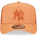 shapka-izvita-traker-kafyav-snapbek-a-frame-tech-ripstop-na-new-york-yankees-mlb-ot-new-era