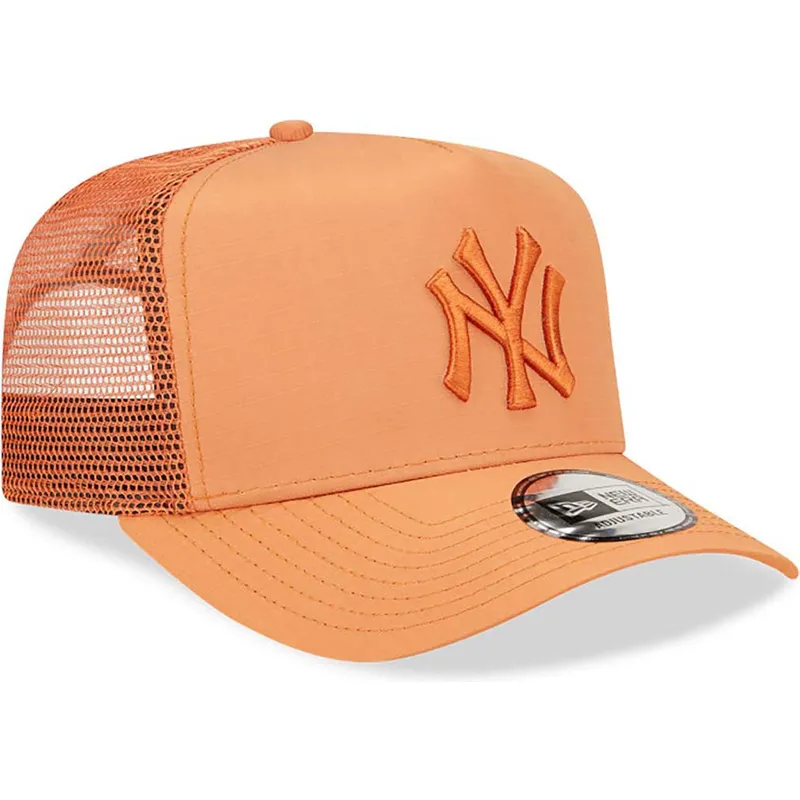 shapka-izvita-traker-kafyav-snapbek-a-frame-tech-ripstop-na-new-york-yankees-mlb-ot-new-era