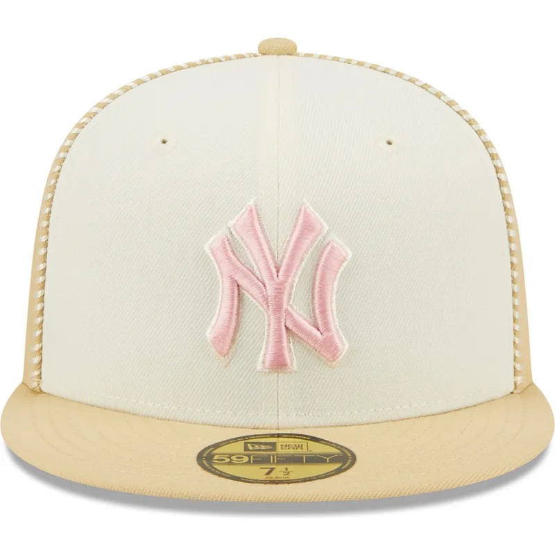shapka-ploska-bezhov-prilepnala-rosa-59fifty-seam-stitch-na-new-york-yankees-mlb-ot-new-era