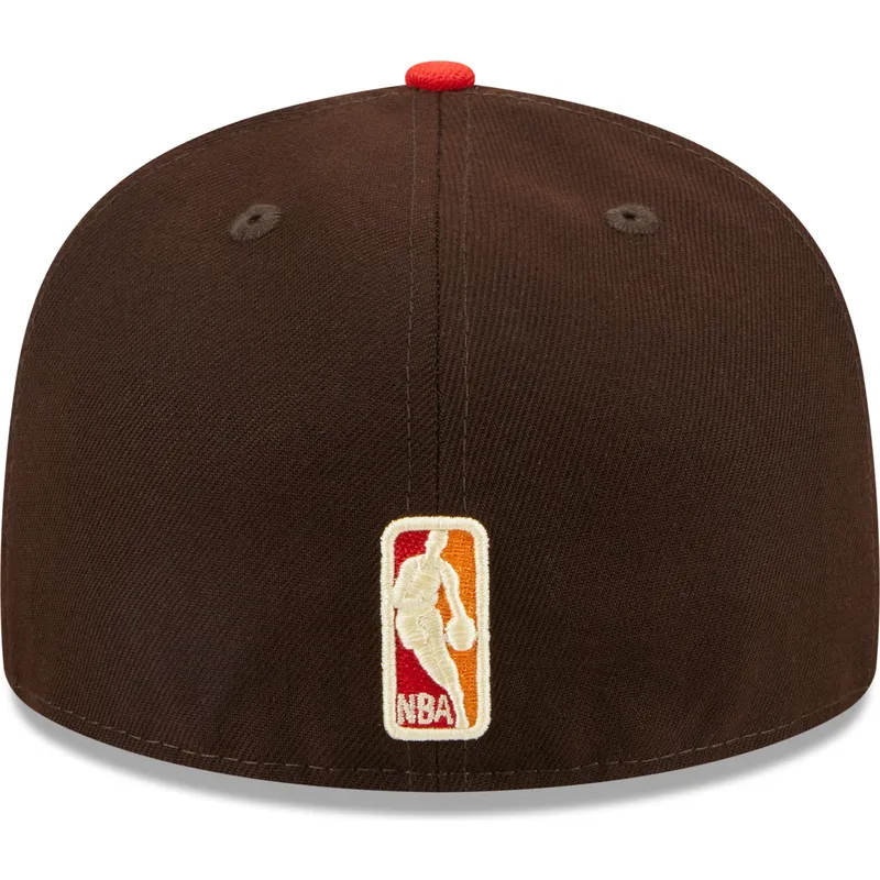flad-brun-og-rod-fitted-kasket-59fifty-the-elements-fire-pin-fra-miami-heat-nba-af-new-era