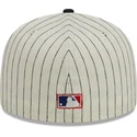 shapka-ploska-bezhov-prilepnala-59fifty-retro-script-na-new-york-yankees-mlb-ot-new-era
