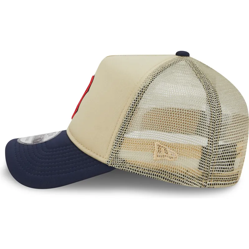 shapka-izvita-traker-bezhov-snapbek-9forty-a-frame-all-day-na-boston-red-sox-mlb-ot-new-era