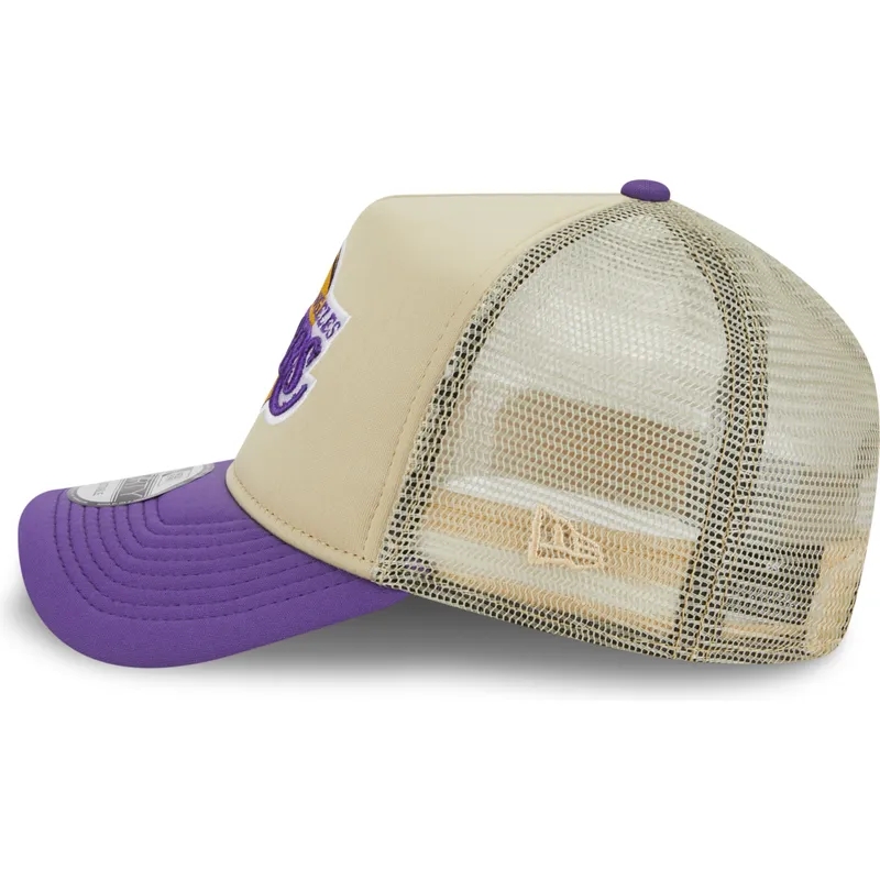 shapka-izvita-traker-bezhov-snapbek-9forty-a-frame-all-day-na-los-angeles-lakers-nba-ot-new-era