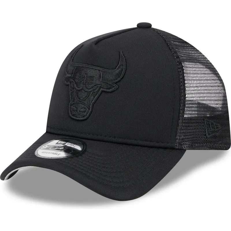 shapka-izvita-traker-cherna-snapbek-9forty-a-frame-all-day-na-chicago-bulls-nba-ot-new-era