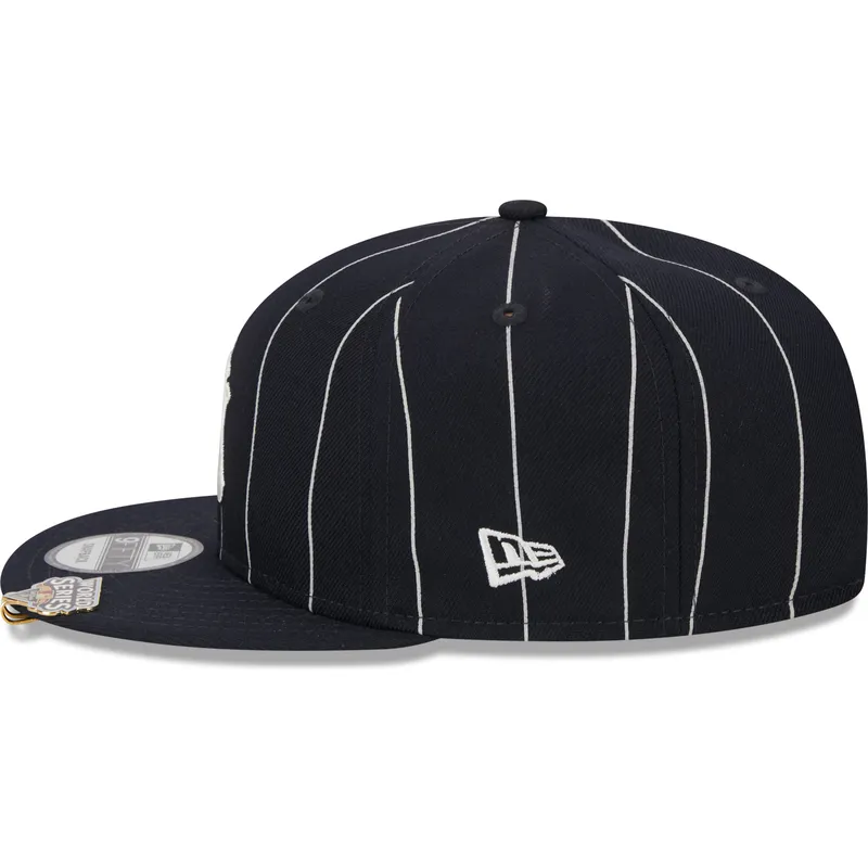 shapka-ploska-tmnosin-snapbek-9fifty-pinstripe-visor-clip-na-new-york-yankees-mlb-ot-new-era