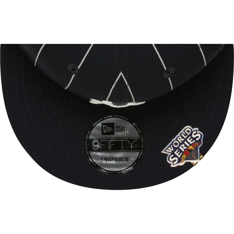 shapka-ploska-tmnosin-snapbek-9fifty-pinstripe-visor-clip-na-new-york-yankees-mlb-ot-new-era