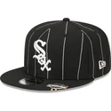 shapka-ploska-cherna-snapbek-9fifty-pinstripe-visor-clip-na-chicago-white-sox-mlb-ot-new-era