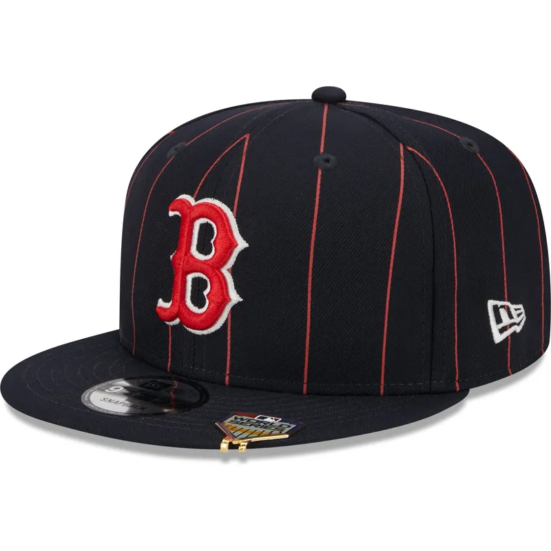 shapka-ploska-tmnosin-snapbek-9fifty-pinstripe-visor-clip-na-boston-red-sox-mlb-ot-new-era