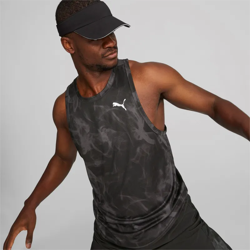 kozirka-izvita-cherna-reguliruem-running-ot-puma