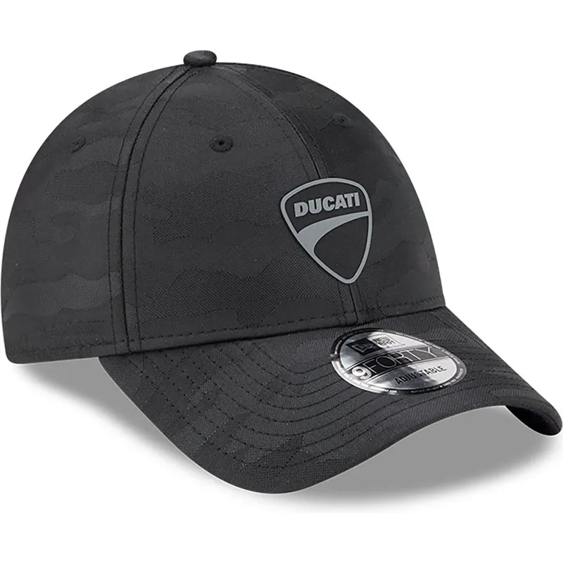 shapka-izvita-kamuflazh-reguliruem-9forty-na-ducati-motor-motogp-ot-new-era