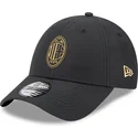 sort-justerbar-buet-kasket-med-guldlogo-9forty-af-ac-milan-serie-a-fra-new-era