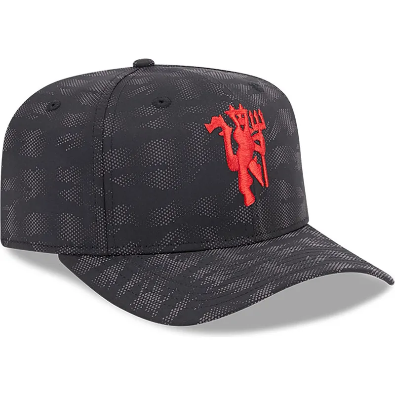 shapka-izvita-cherna-snapbek-9fifty-stretch-snap-reflective-camo-na-manchester-united-football-club-premier-league-ot-new-era