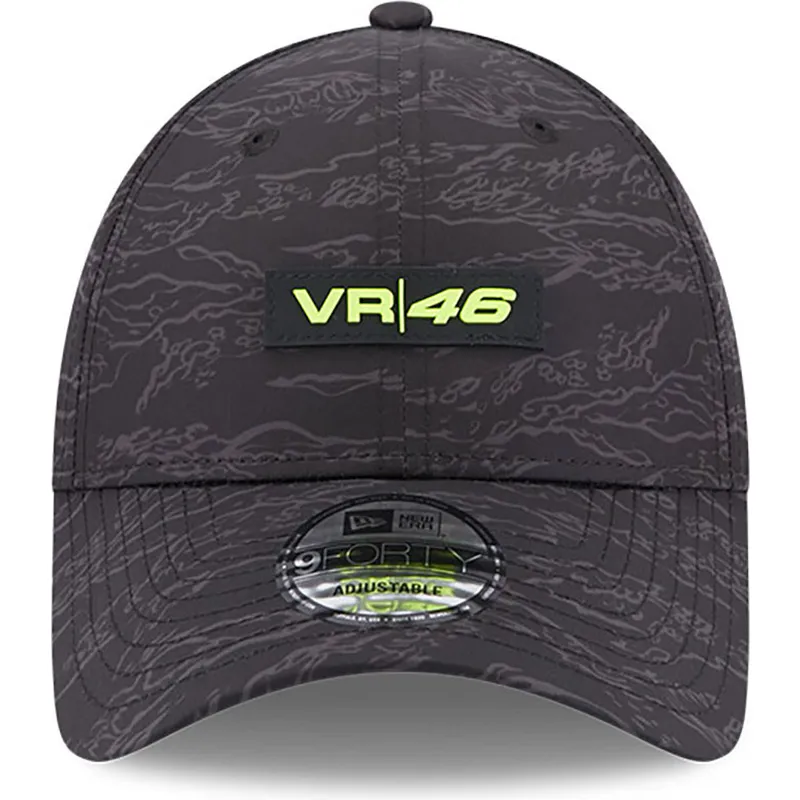 shapka-izvita-cherna-reguliruem-9forty-all-over-print-na-valentino-rossi-vr46-motogp-ot-new-era