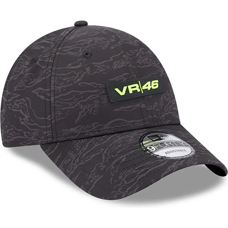 shapka-izvita-cherna-reguliruem-9forty-all-over-print-na-valentino-rossi-vr46-motogp-ot-new-era
