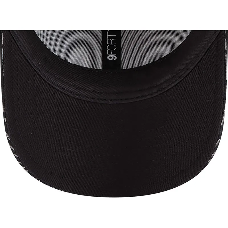 shapka-izvita-cherna-reguliruem-9forty-reflective-visor-na-valentino-rossi-vr46-motogp-ot-new-era