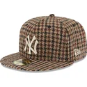 shapka-ploska-kafyav-reguliruema-59fifty-harris-tweed-na-new-york-yankees-mlb-ot-new-era