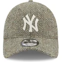 shapka-izvita-siv-reguliruem-9twenty-tweed-pack-na-new-york-yankees-mlb-ot-new-era