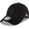shapka-izvita-cherna-reguliruem-9forty-cord-na-new-york-yankees-mlb-ot-new-era