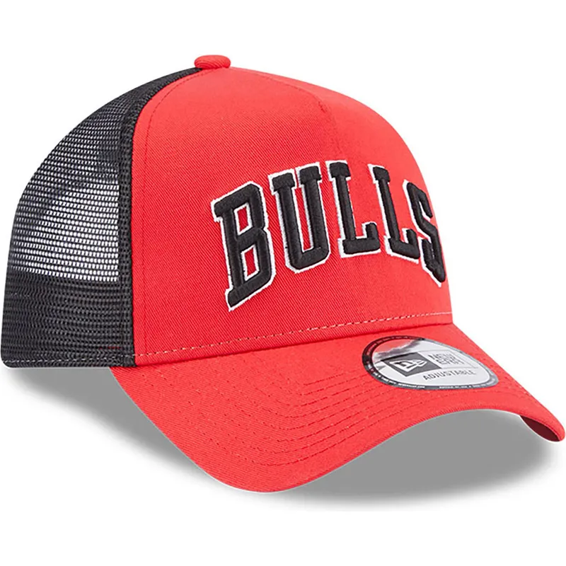 shapka-izvita-traker-chervena-snapbek-a-frame-team-script-na-chicago-bulls-nba-ot-new-era shapka-izvita-traker-chervena-snapbek-a-frame-team-script-na-chicago-bulls-nba-ot-new-era