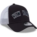 shapka-izvita-traker-tmnosin-snapbek-a-frame-team-script-na-new-york-yankees-mlb-ot-new-era